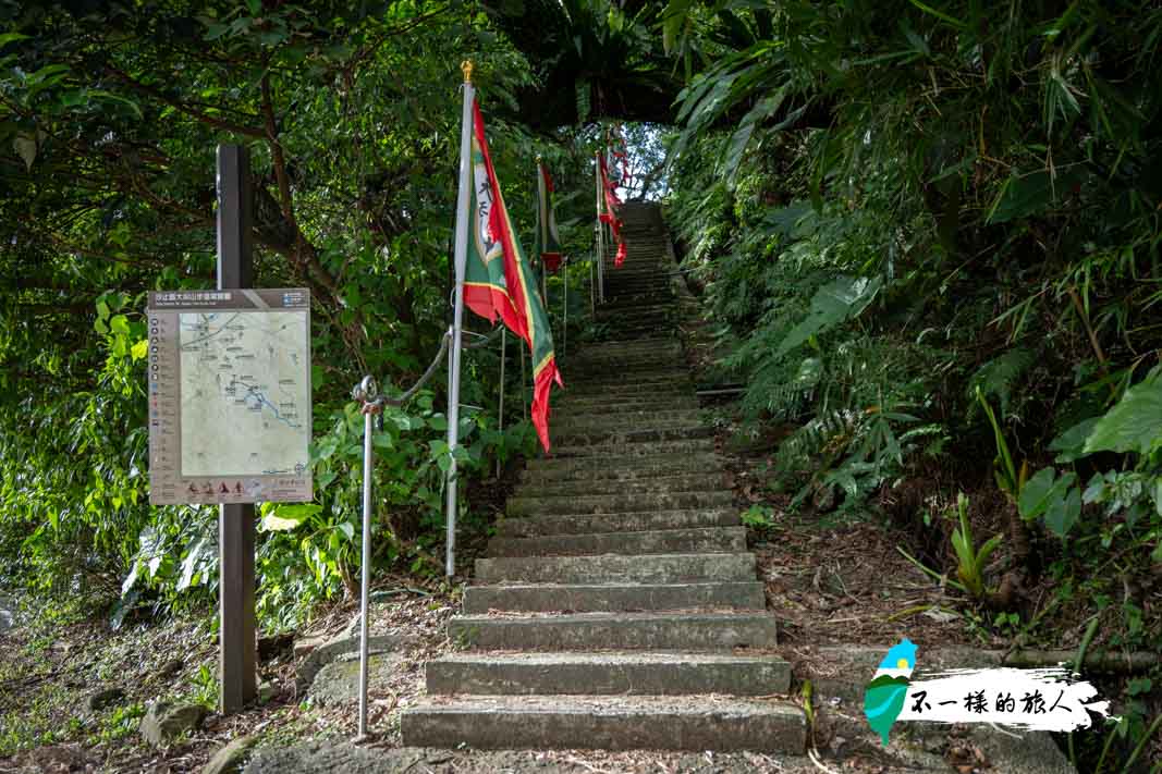 步道往天秀宮